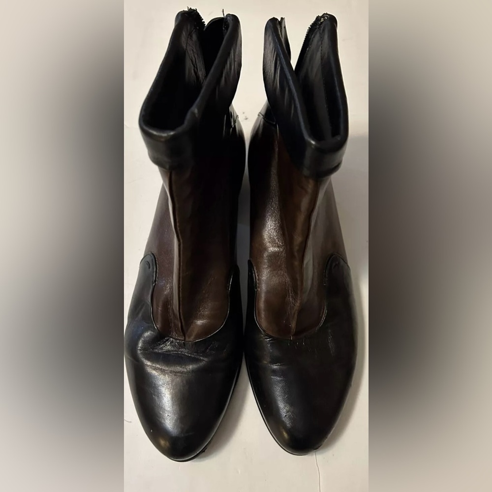 Everybody by BZ Moda, ankle boots, vintage Two Tone Black & Brown Leather
36.5